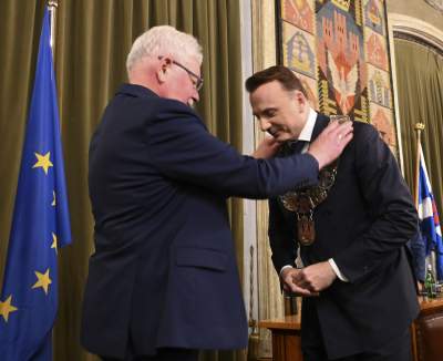 Łukasz Gibała nowym prezydentem Krakowa. Tak wyglądało zaprzysiężenie - zdjęcie 25