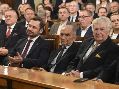 Łukasz Gibała nowym prezydentem Krakowa. Tak wyglądało zaprzysiężenie - zdjęcie 16