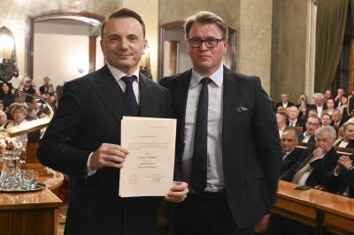 Łukasz Gibała nowym prezydentem Krakowa. Tak wyglądało zaprzysiężenie - zdjęcie 19
