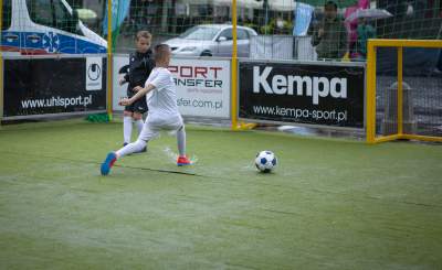 Co oni wyrabiali na Rynku, nawet deszcz ich nie zniechęcił - zdjęcie 38