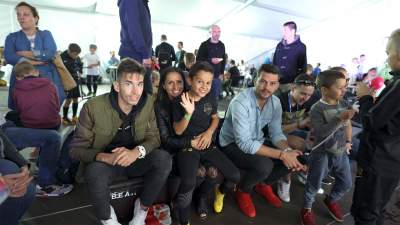 Co oni wyrabiali na Rynku, nawet deszcz ich nie zniechęcił - zdjęcie 17