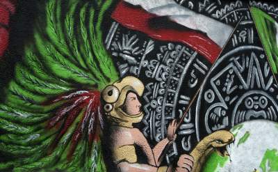 W centrum Krakowa husarz na anakondzie ratuje Ziemię - zdjęcie 4