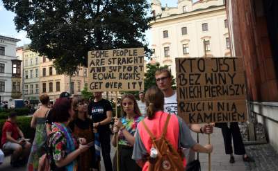 Takiej manifestacji przed magistratem jeszcze nie było - zdjęcie 2