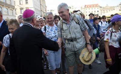 Zgotowali owację dla arcybiskupa Jędraszewskiego - zdjęcie 3