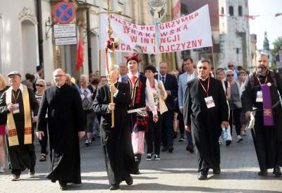 Zgotowali owację dla arcybiskupa Jędraszewskiego - zdjęcie 18