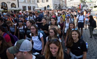 Zgotowali owację dla arcybiskupa Jędraszewskiego - zdjęcie 4