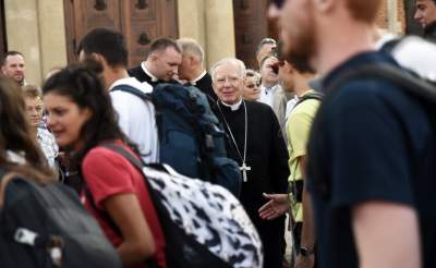 Zgotowali owację dla arcybiskupa Jędraszewskiego - zdjęcie 7