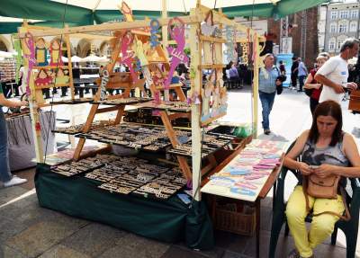 Cepelia rządzi teraz na krakowskim Rynku - zdjęcie 6