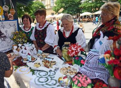 Cepelia rządzi teraz na krakowskim Rynku - zdjęcie 3