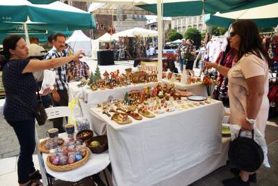 Cepelia rządzi teraz na krakowskim Rynku - zdjęcie 14