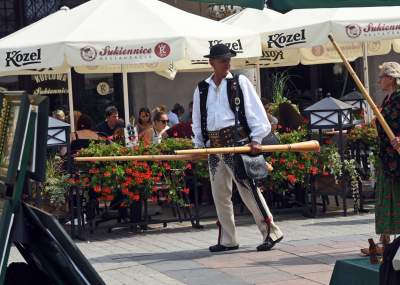 Cepelia rządzi teraz na krakowskim Rynku - zdjęcie 26