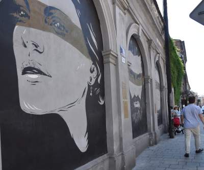 Czas się zatrzymał. Piękna choć zaniedbana ulica... - zdjęcie 2