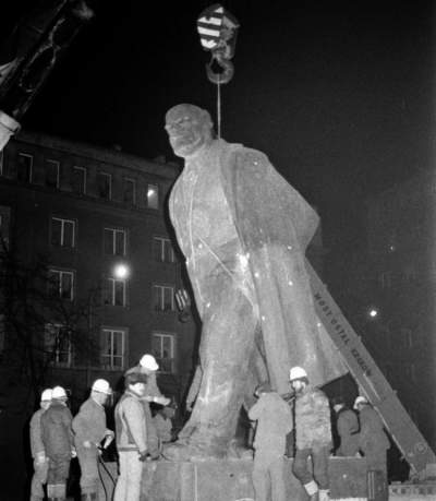 Zbierają pamiątki po Leninie w Nowej Hucie - zdjęcie 1