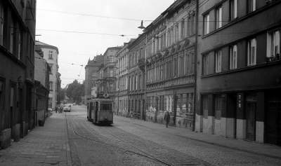 Nie tak dawno na Kazimierzu: pusto i cicho, Lata 70. XX wieku fot. Marek Lasyk - zdjęcie 11