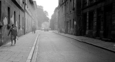 Nie tak dawno na Kazimierzu: pusto i cicho, Lata 70. XX wieku fot. Marek Lasyk - zdjęcie 8