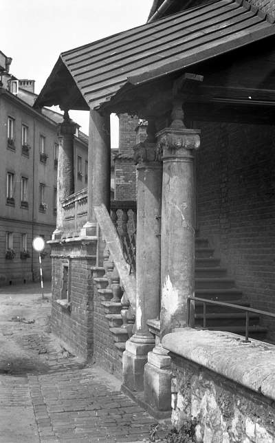 Nie tak dawno na Kazimierzu: pusto i cicho, Lata 70. XX wieku fot. Marek Lasyk - zdjęcie 3