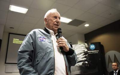 Ma 87 lat, był na Księżycu, jest w świetnej formie i odwiedził Kraków - zdjęcie 3