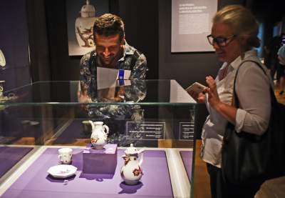 Rzadka okazja, by obejrzeć te cudowne przedmioty - zdjęcie 16