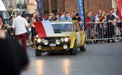 Tym samochodom pozwolono wjechać na Rynek Główny - zdjęcie 30