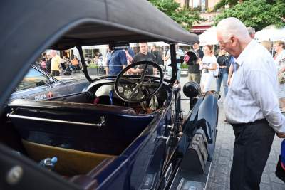 Tym samochodom pozwolono wjechać na Rynek Główny - zdjęcie 21