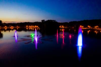Podświetlane fontanny na Zalewie Nowohuckim - zdjęcie 10