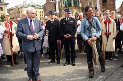 Postanowiła przyjechać do Krakowa konno, jechała ponad rok... - zdjęcie 16