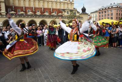Postanowiła przyjechać do Krakowa konno, jechała ponad rok... - zdjęcie 15