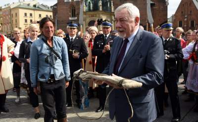 Postanowiła przyjechać do Krakowa konno, jechała ponad rok... - zdjęcie 22