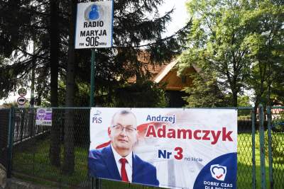 I jak tu się wyróżnić w tym bałaganie? Barwy kampanii 2019 - zdjęcie 29