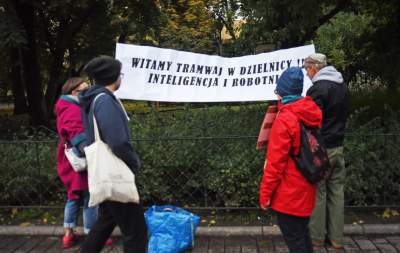 Wstali wcześnie rano w niedzielę by powitać go chlebem i solą... - zdjęcie 3