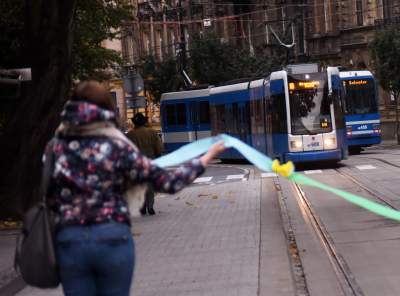 Wstali wcześnie rano w niedzielę by powitać go chlebem i solą... - zdjęcie 15