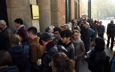 Gigantyczna kolejka jakiej w Krakowie nie widziano od lat... po autograf - zdjęcie 15