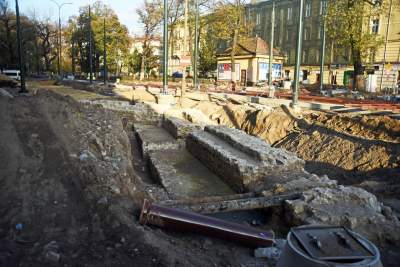Najsłynniejsze obecnie stanowisko archeologiczne w Krakowie, czerwiec 2019 fot. Marek Lasyk - zdjęcie 10