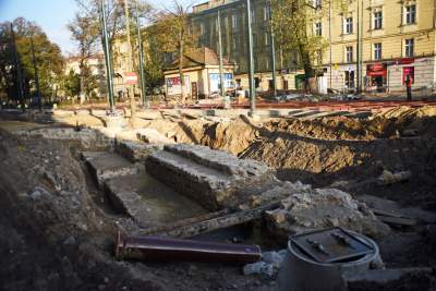 Najsłynniejsze obecnie stanowisko archeologiczne w Krakowie, czerwiec 2019 fot. Marek Lasyk - zdjęcie 9