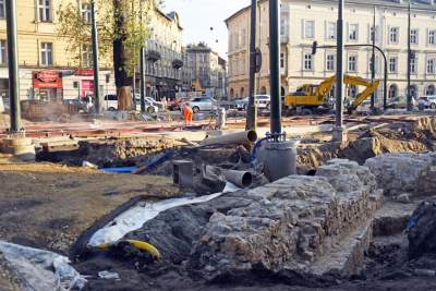 Najsłynniejsze obecnie stanowisko archeologiczne w Krakowie, czerwiec 2019 fot. Marek Lasyk - zdjęcie 12