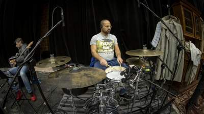 Ostatnia próba przed koncertem na... cmentarzu - zdjęcie 6