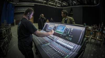 Ostatnia próba przed koncertem na... cmentarzu - zdjęcie 11