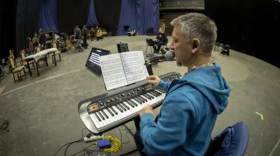 Ostatnia próba przed koncertem na... cmentarzu - zdjęcie 5