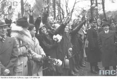 Świętowanie Niepodległości w Krakowie przed wojną. Polska armia miała być potęgą - zdjęcie 1