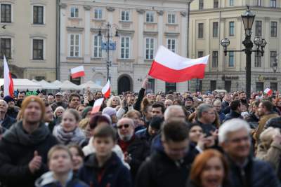 Ułani wędrują, strzelcy maszerują, a KOD przypomina o Konstytucji - zdjęcie 5