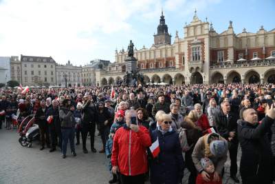 Ułani wędrują, strzelcy maszerują, a KOD przypomina o Konstytucji - zdjęcie 3