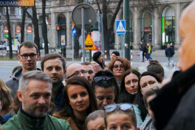 Bezdomny przewodnik w Nowej Hucie porwał tłumy - zdjęcie 5