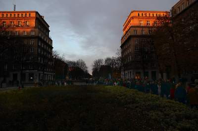 Bezdomny przewodnik w Nowej Hucie porwał tłumy - zdjęcie 8