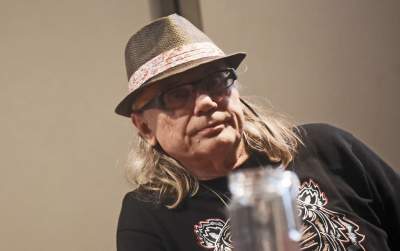 Miłość zaczyna się od miłości. Zeszyty Kory - zdjęcie 8