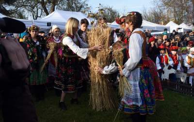 Rydlówka: tradycyjne Osadzanie Chochoła - zdjęcie 5