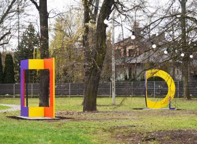 Takie rzeźby postawili wokół zabytkowej Strzelnicy - zdjęcie 12