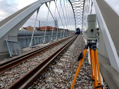 Pociąg wjechał na nowy most na Wiśle, próby obciążeniowe - zdjęcie 2