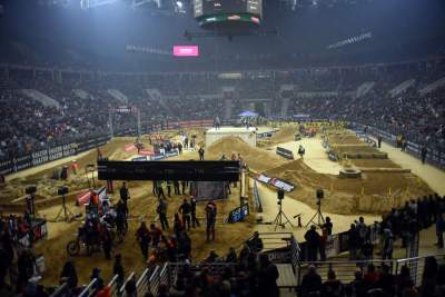 Szalona impreza w Tauron Arenie... - zdjęcie 12