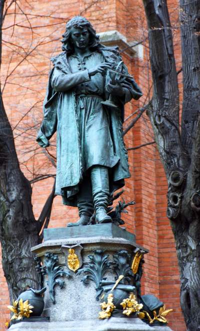 Planty: pierwsza w Krakowie galeria z pomnikami - zdjęcie 12