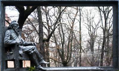 Planty: pierwsza w Krakowie galeria z pomnikami - zdjęcie 33